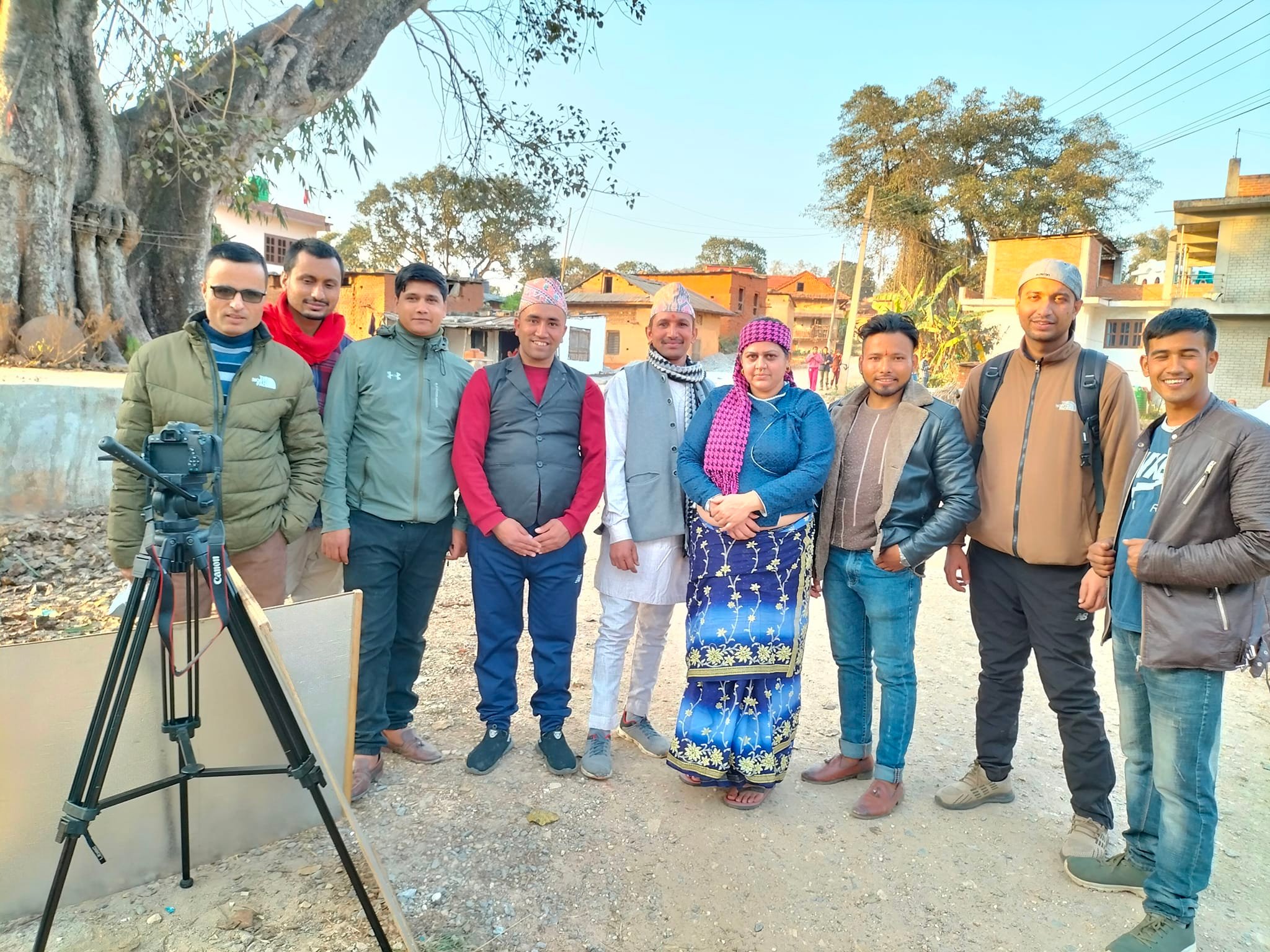 समसामायिक विषयमा लघु चलचित्र निर्माण गर्दै सुरज पाैडेल